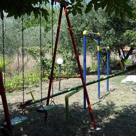 Bozelia Lägenhetshotell 4*