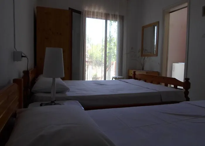 Bozelia 4* Toróni