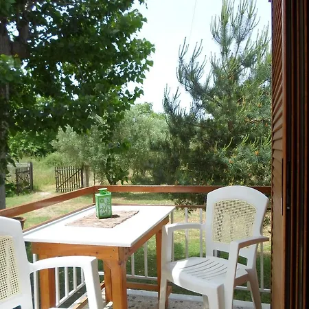 Bozelia Aparthotel Toroni