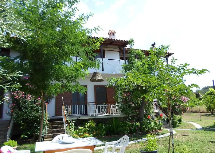 Bozelia Торони